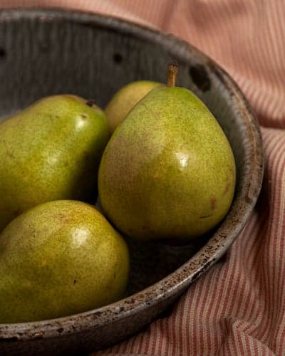 Green Anjou pears