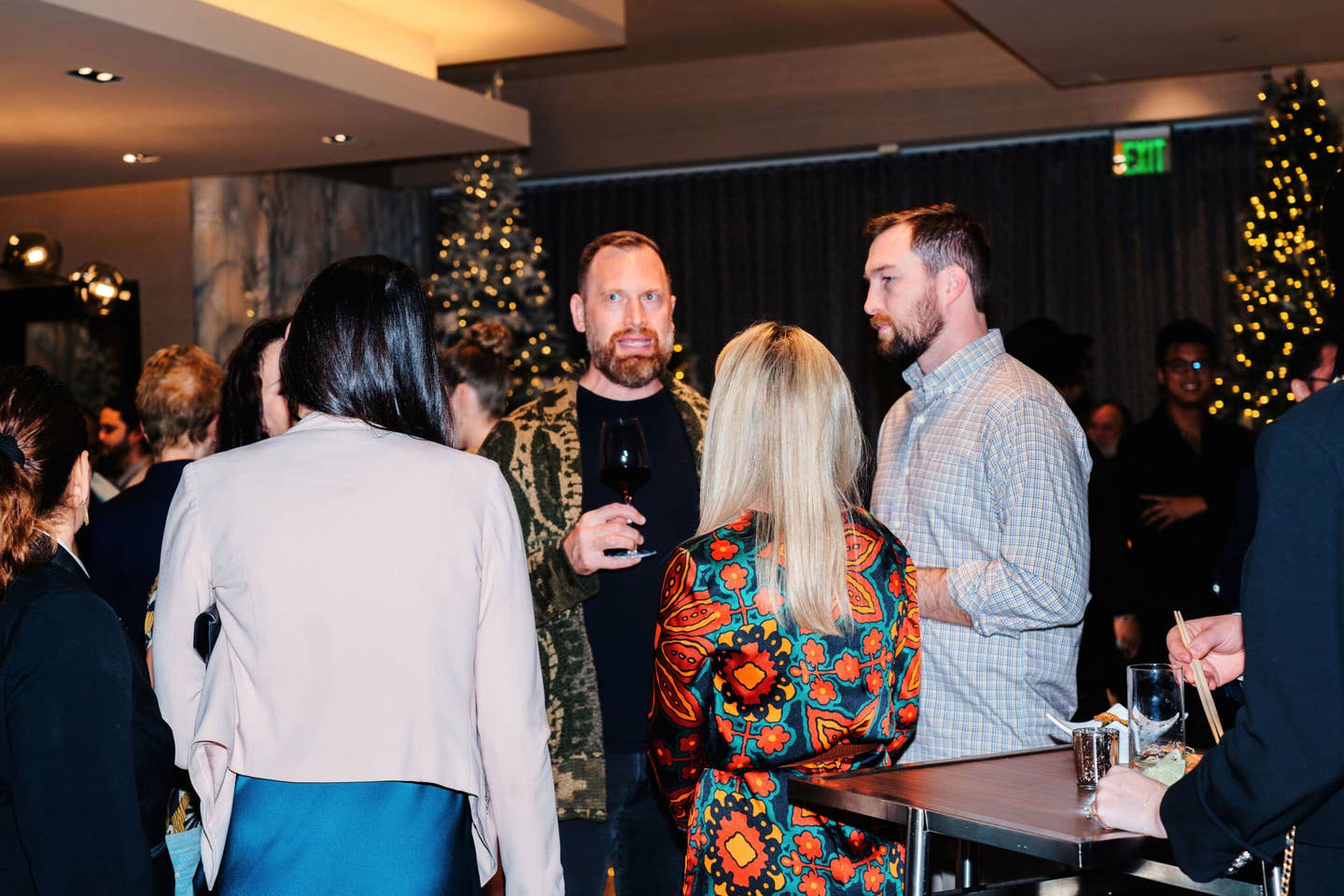Texas chefs catch up in the lobby of the Post Oak Hotel.
