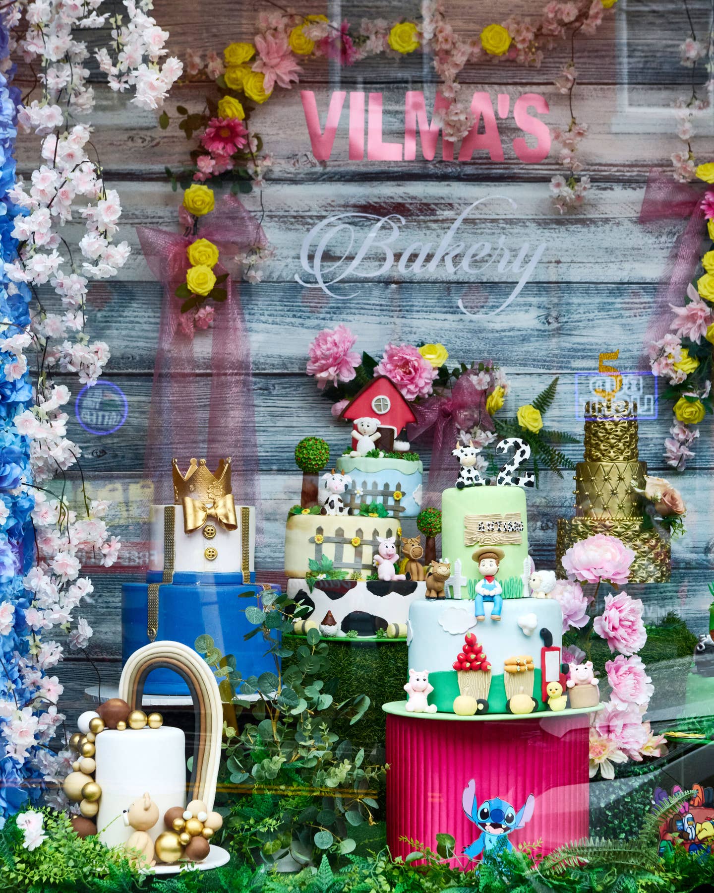 Beautiful cake decorations