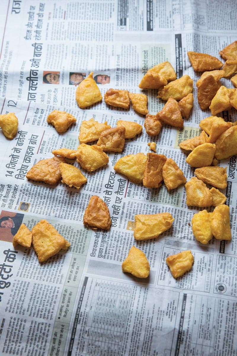 Bhajiya (Fried Chickpea-Battered Potatoes)