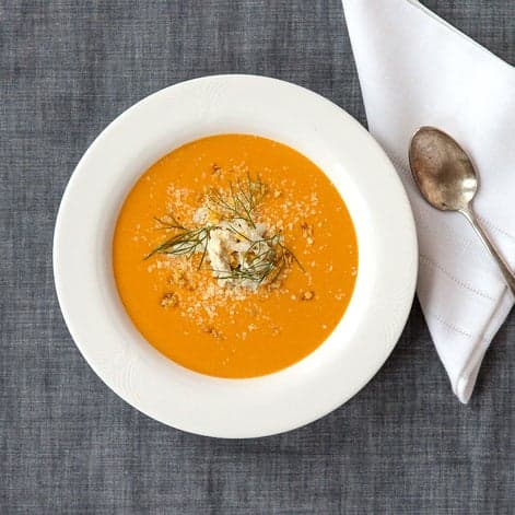 Roasted Garlic and Dungeness Crab Soup