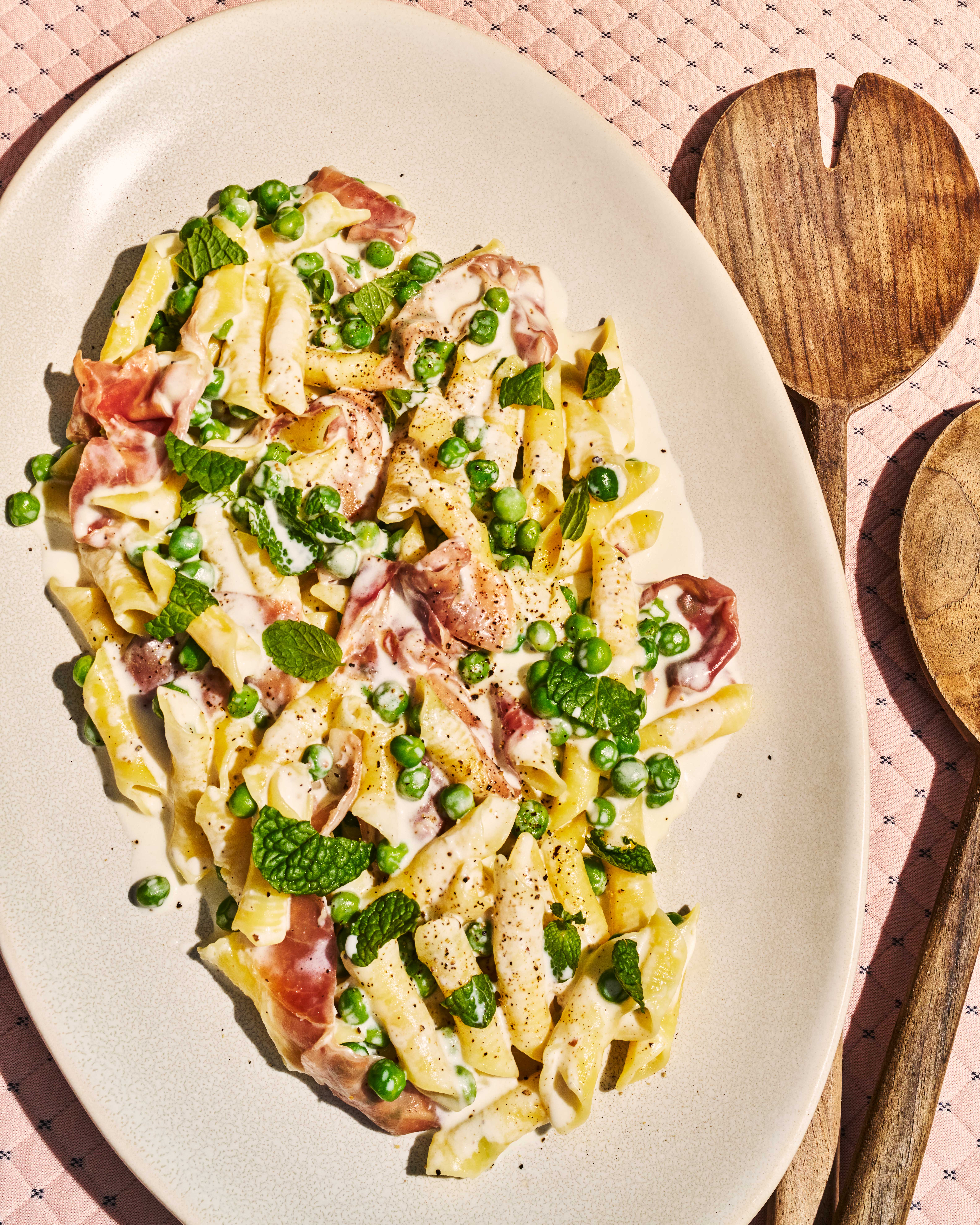 Garganelli With Peas and Prosciutto
