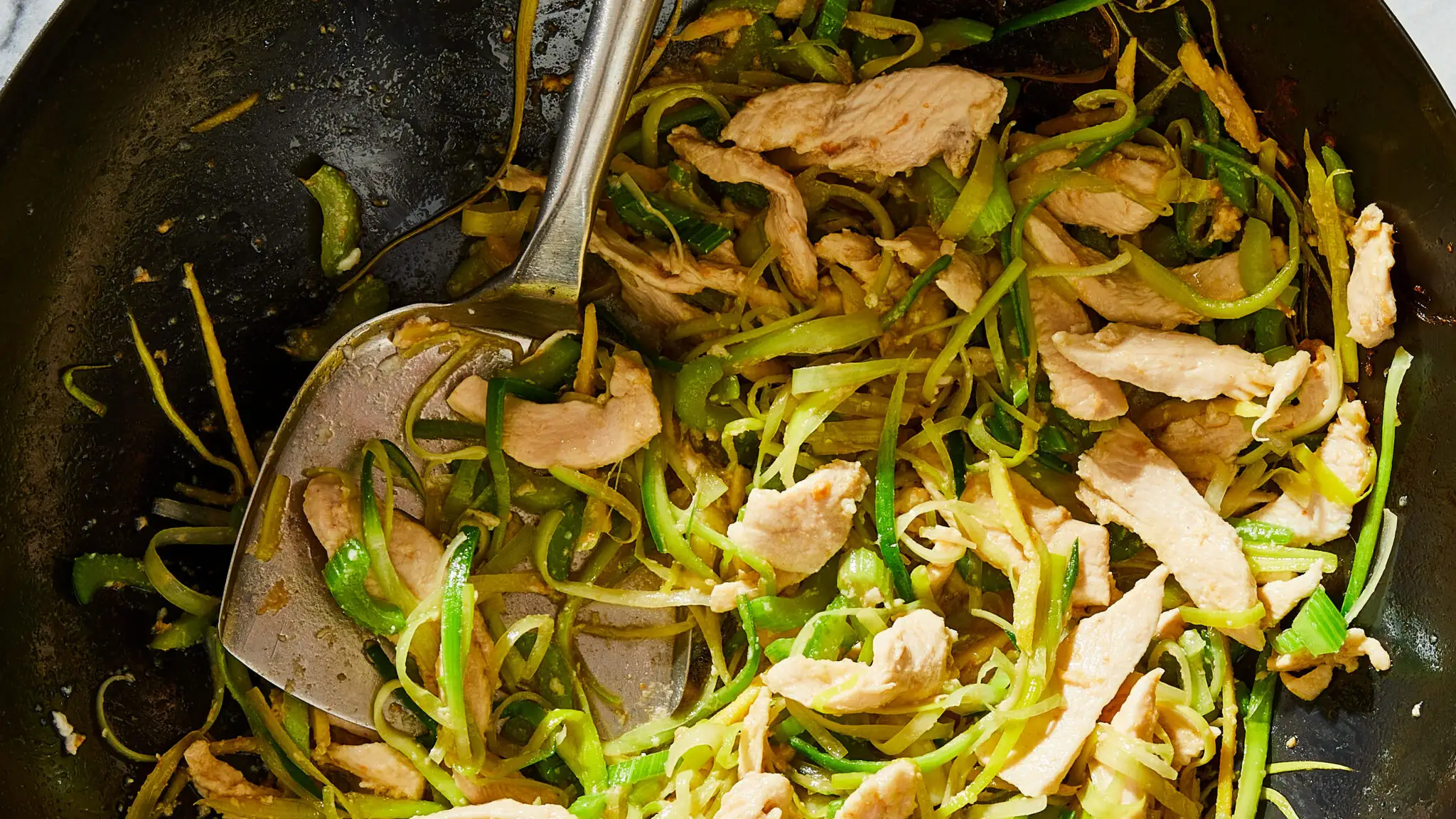 Jirou Chao Qincai (Stir-Fried Chicken with Celery)-image