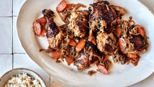 Yassa Poulet (Grilled Chicken in Caramelized Onion Sauce)