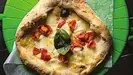 Pizza Rachetta (Racket-Shaped Pizza with Mushrooms and Tomatoes)-image