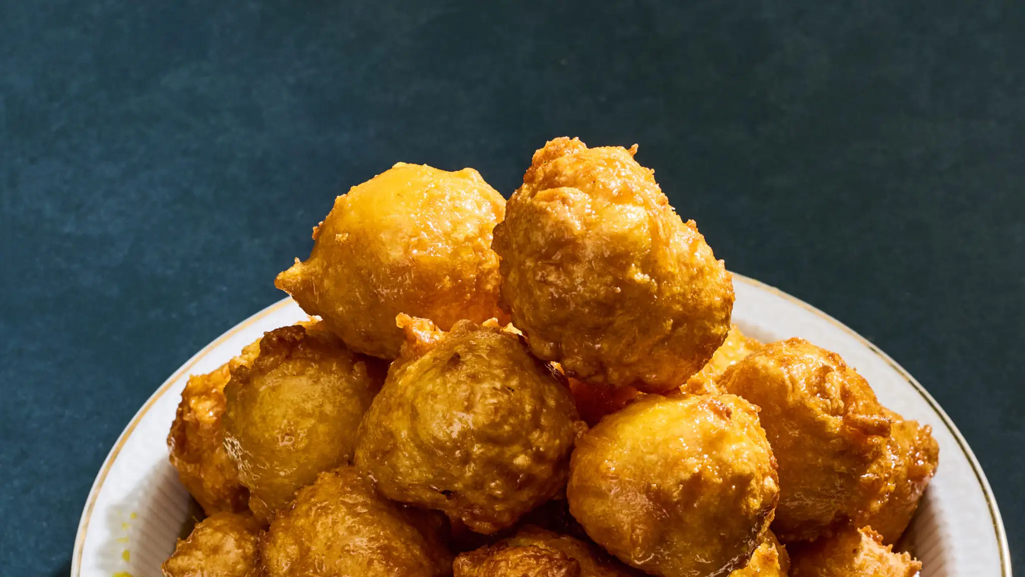Lgeimat (Saffron Fritters) -image