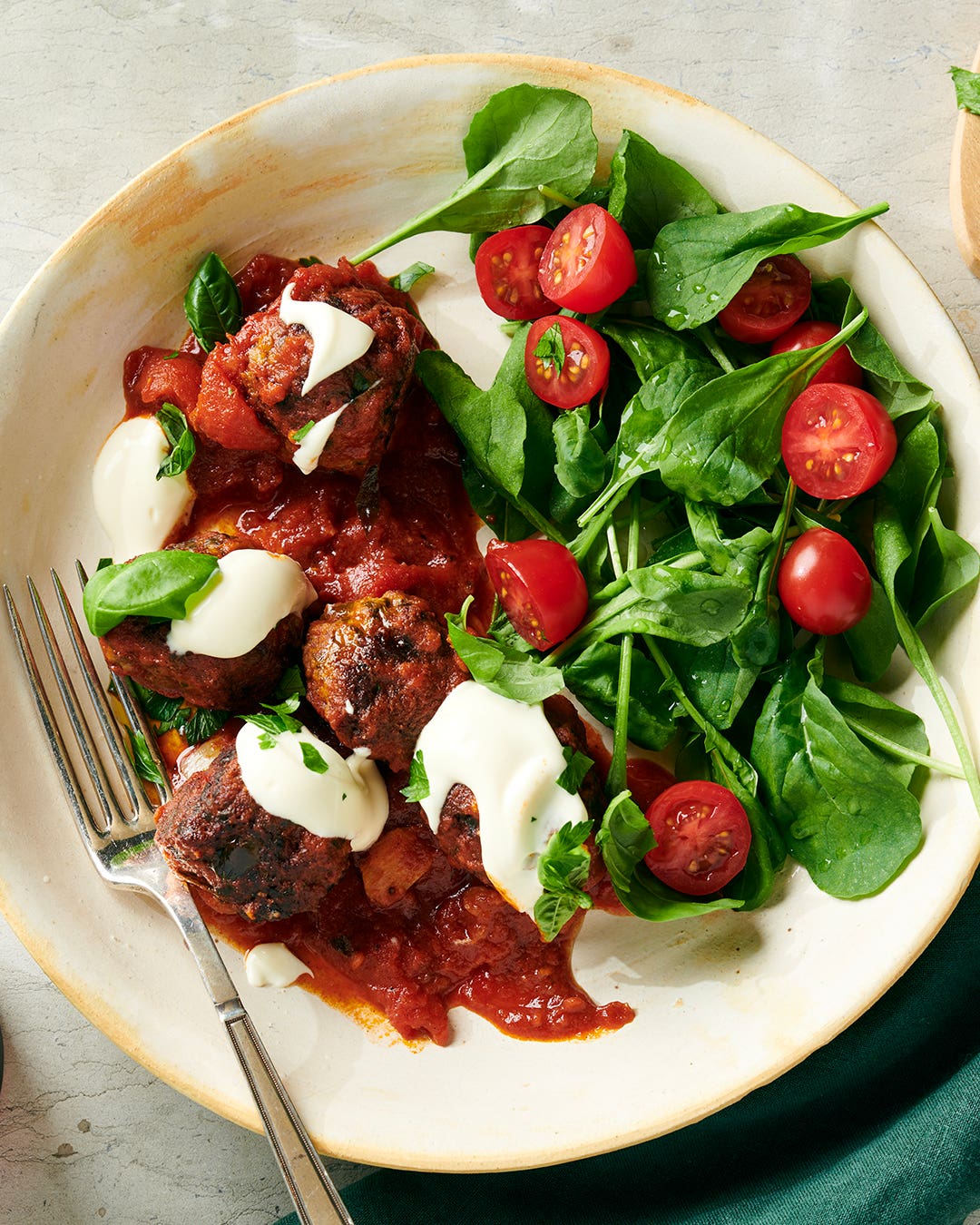 Moroccan-Style Meatballs With Arugula Moroccan Meatballs with Arugula