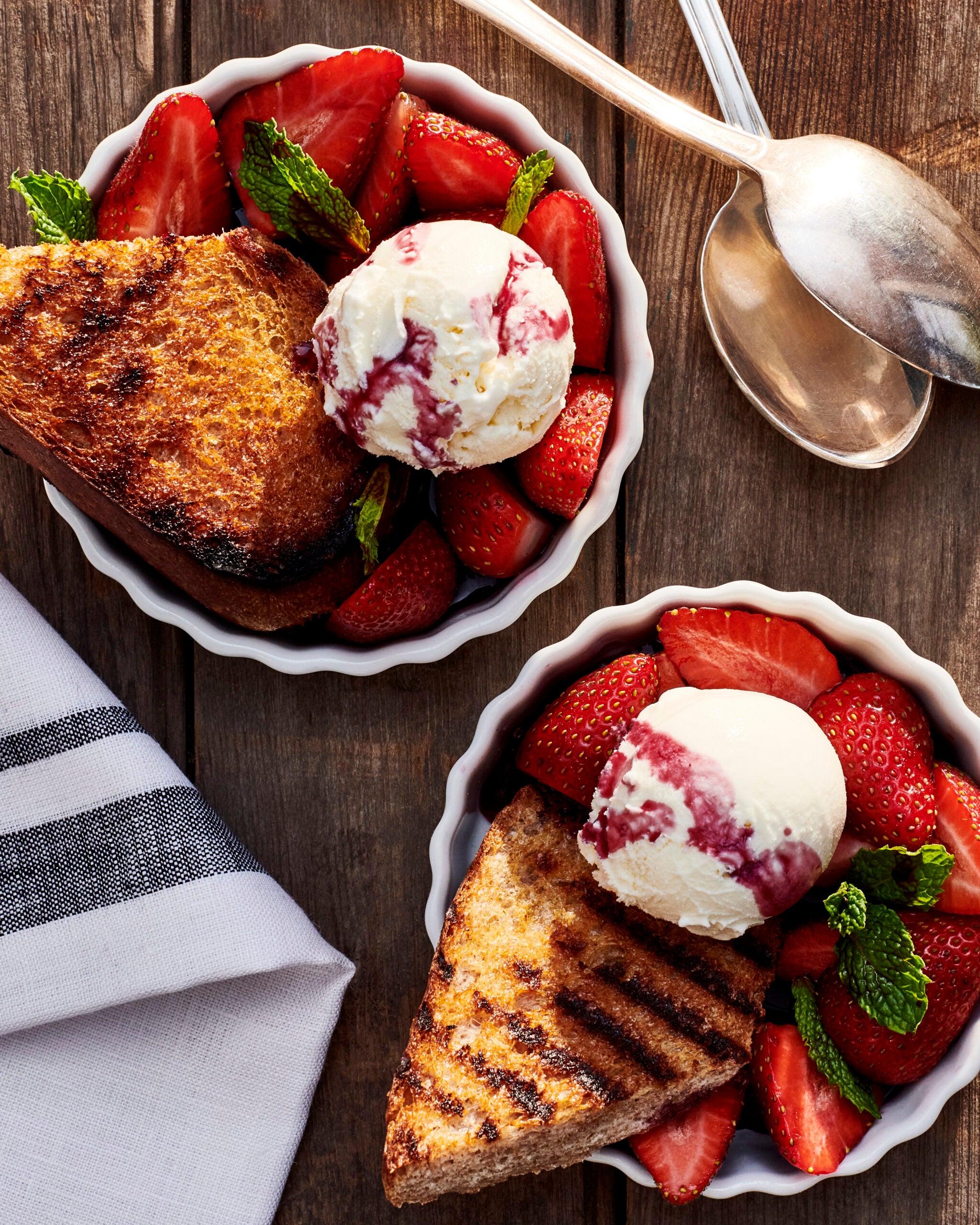 Strawberries with Wine-image