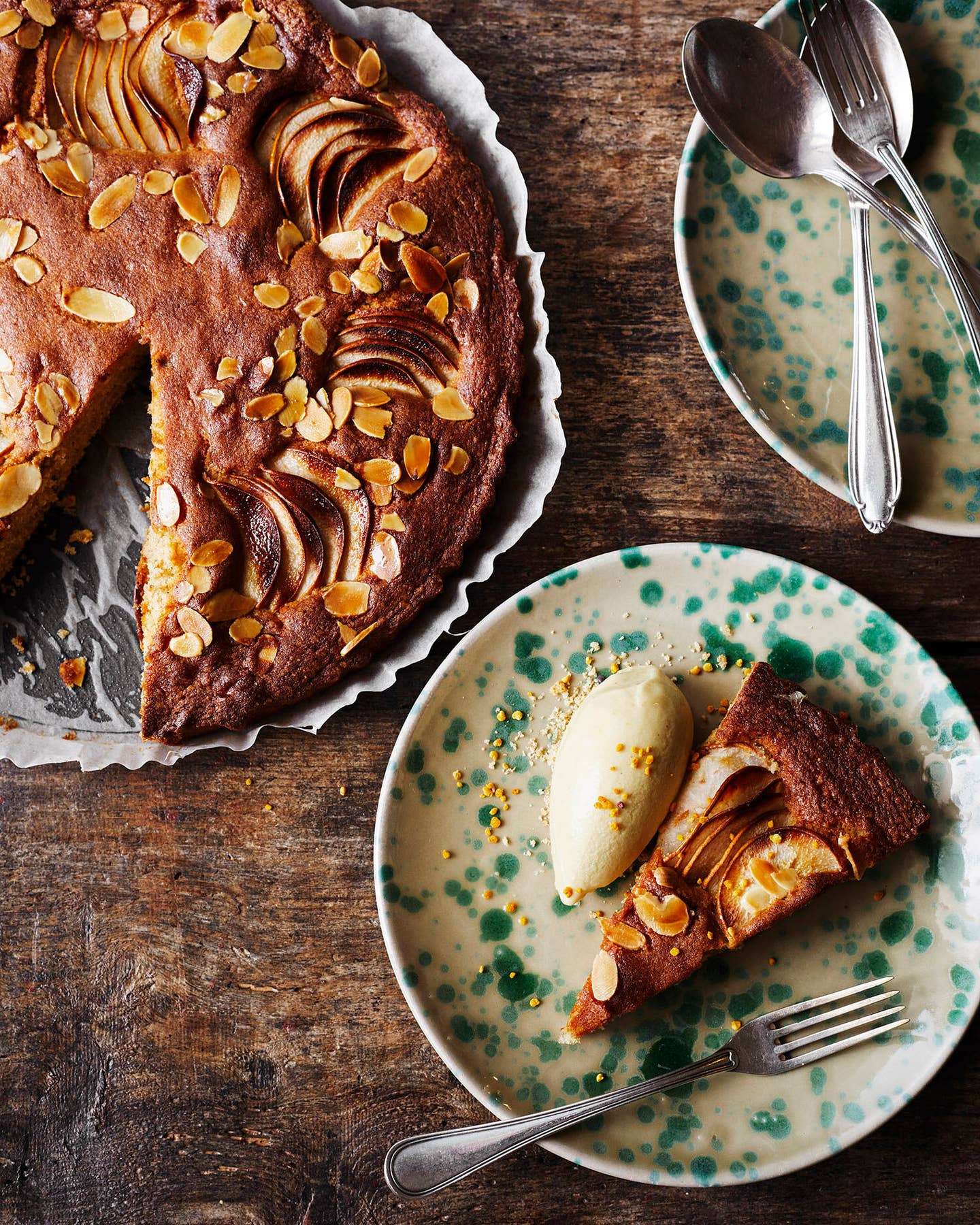 Pear Cake with Honey and Spelt