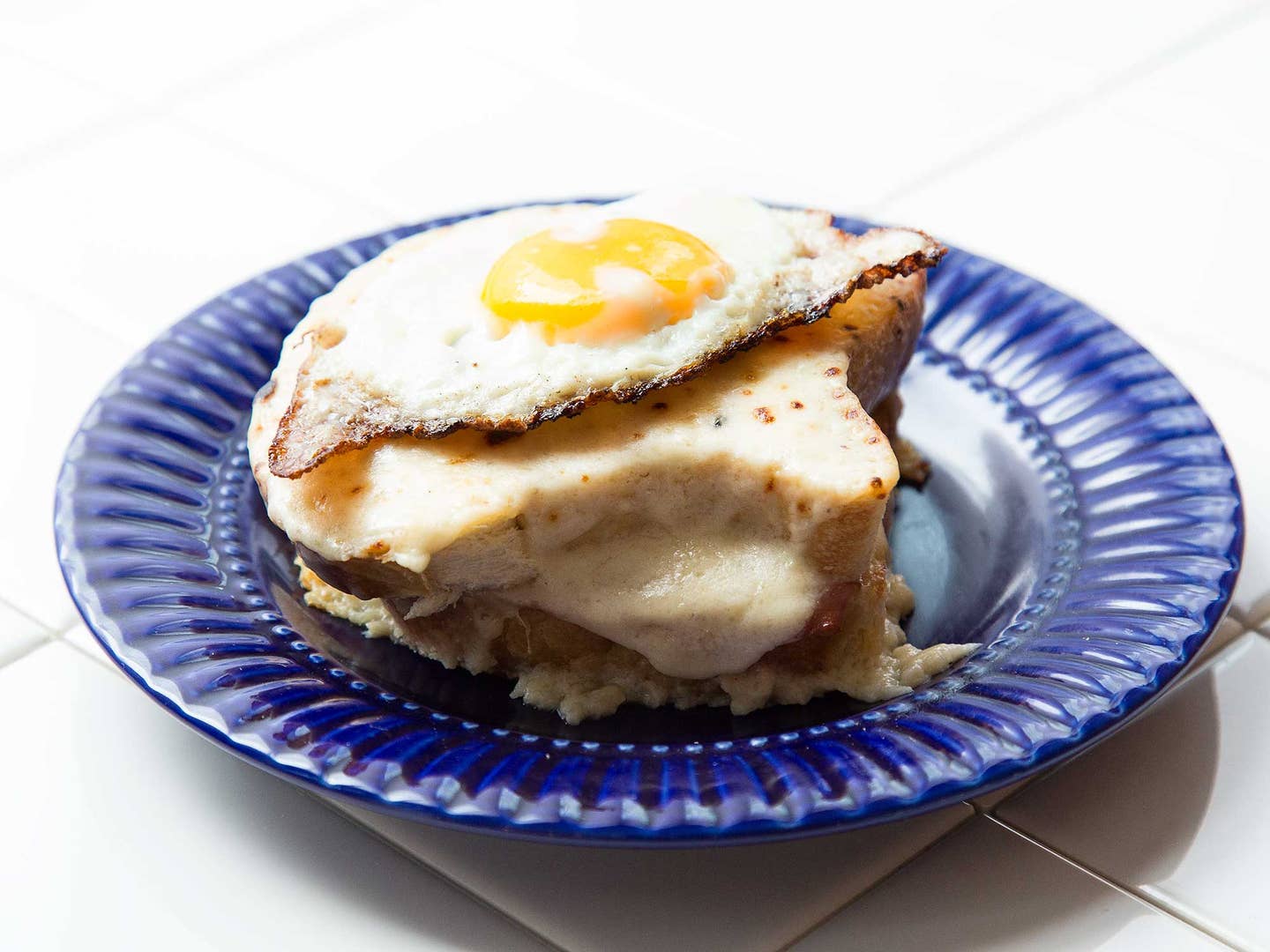 Croque Madame (Ham and Cheese With Fried Egg)