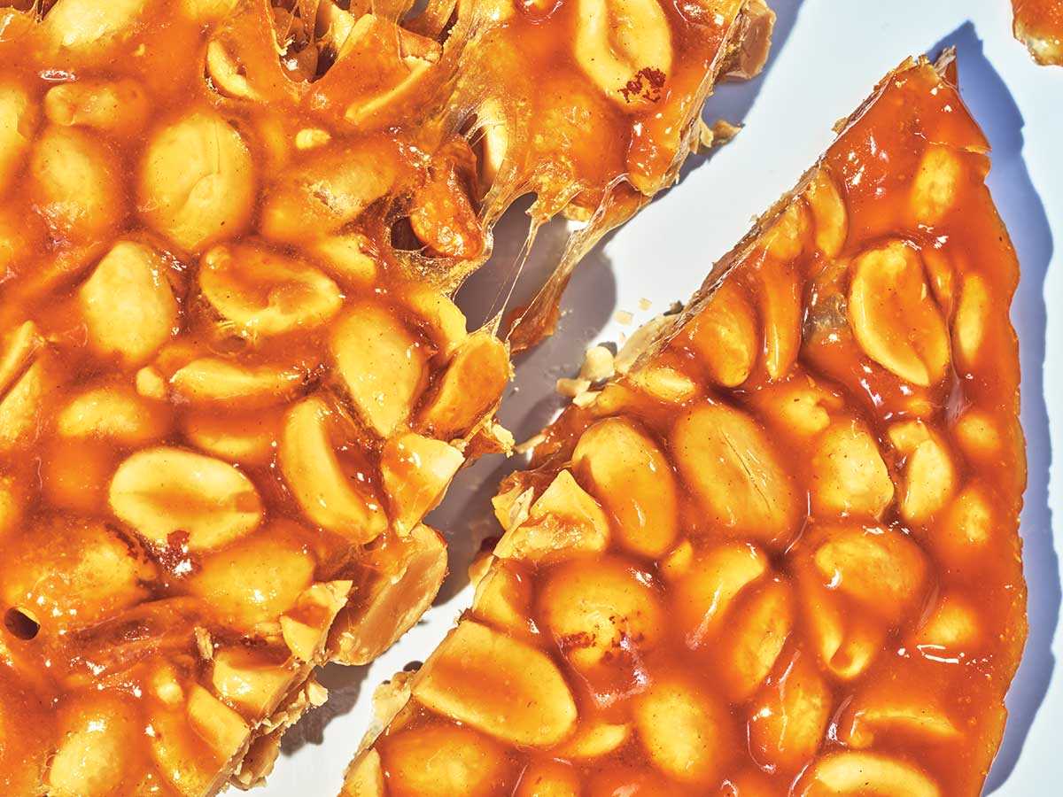 Mexican Peanut Brittle (Palanquetas de Cacahuates)