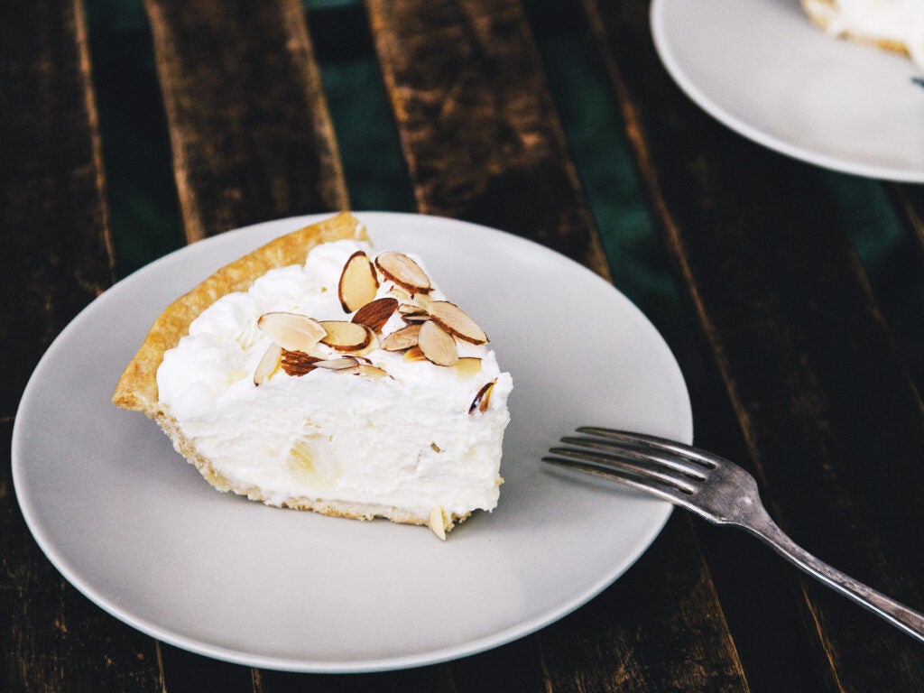 Classic French Banana Cream Pie