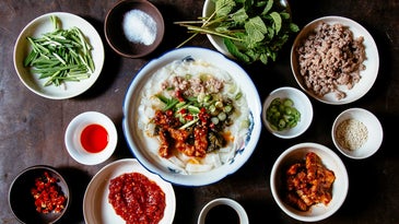 Yunnan-Style Breakfast Noodle Soup (Mi Xian)