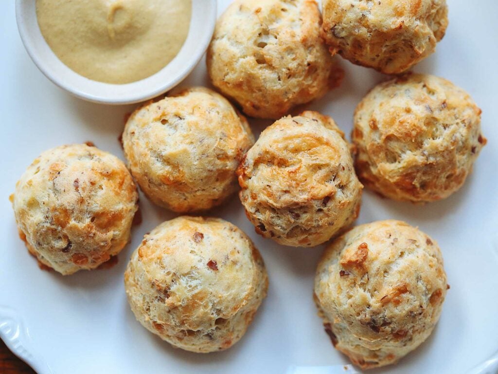 Pecan gougeres