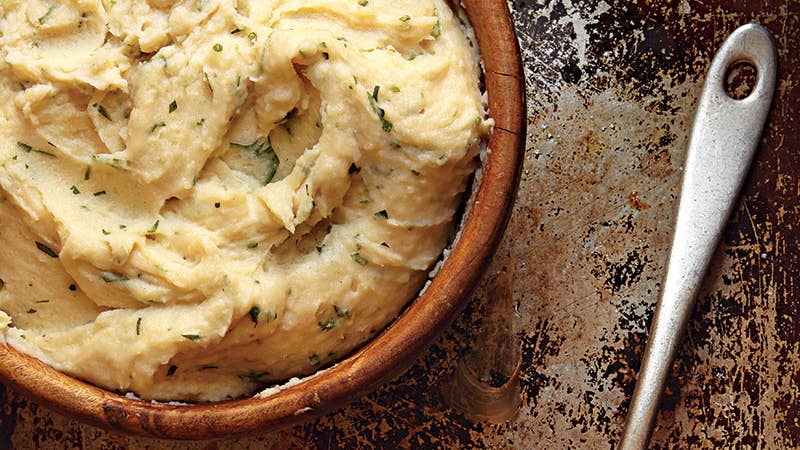 Julia Child’s Garlic Mashed Potatoes Julia Child’s Garlic Mashed Potatoes