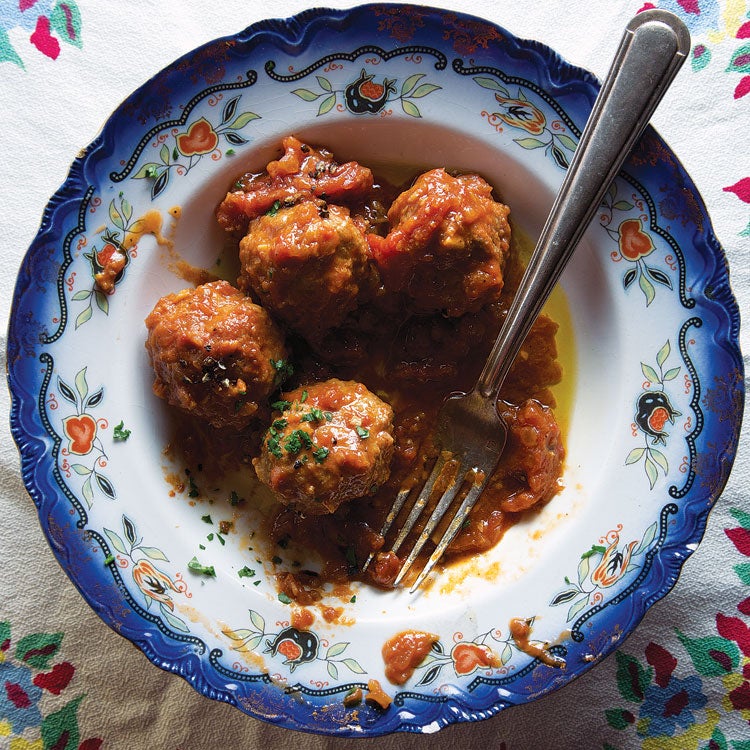 Meatballs in sweet and sour pot