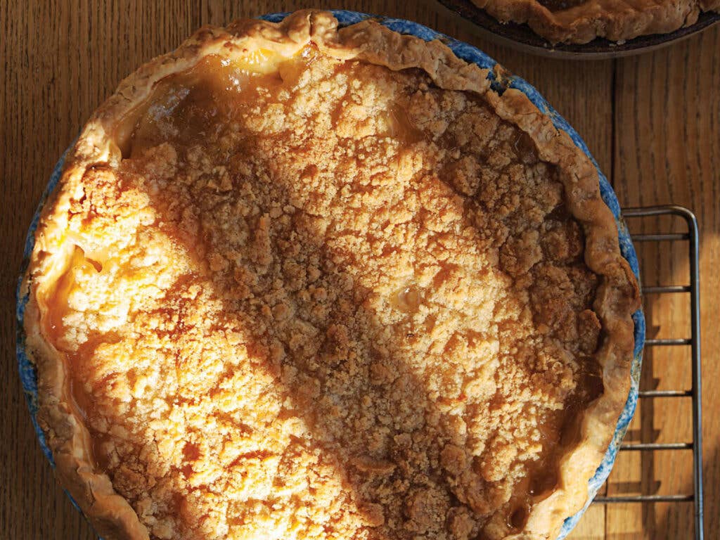 Pear and Ginger Pie with Streusel Topping