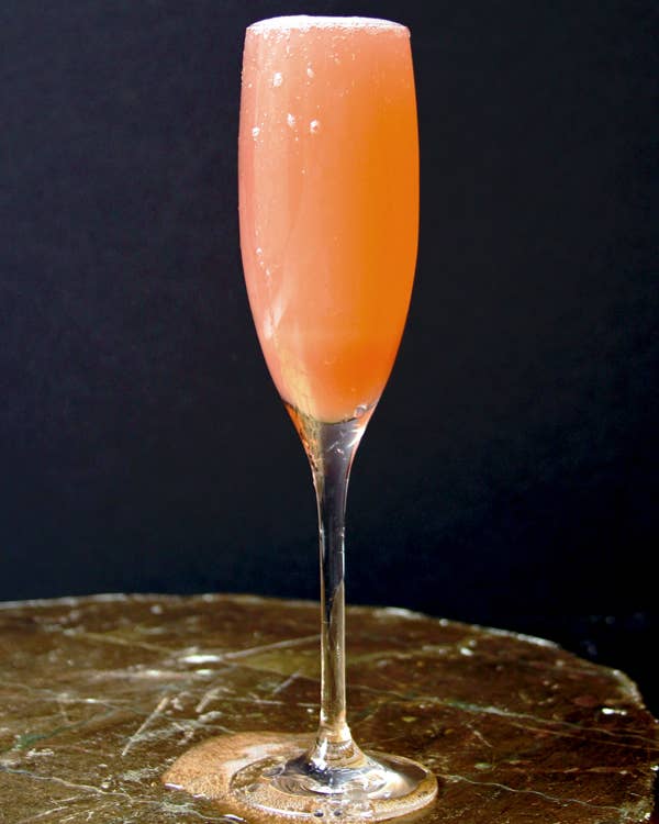 Friday Cocktails: The Rhubarb Fizz