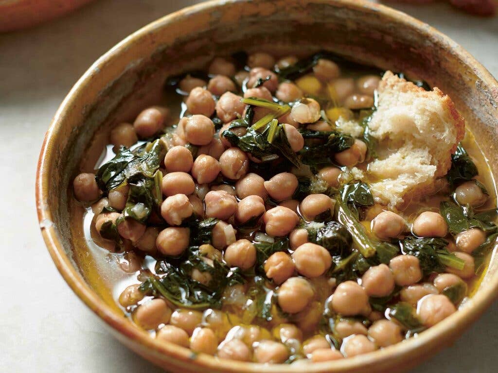 Comforting Spinach and Chickpeas
