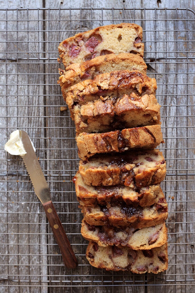 Strawberry Loaf Bread
