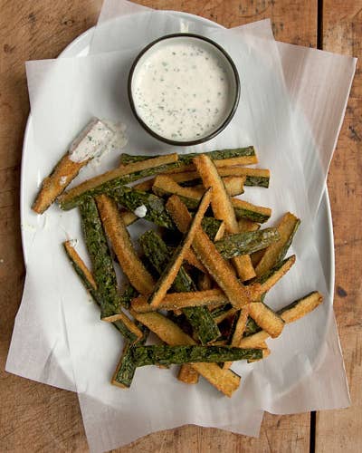 Fried Cucumbers with Sour Cream Dipping Sauce