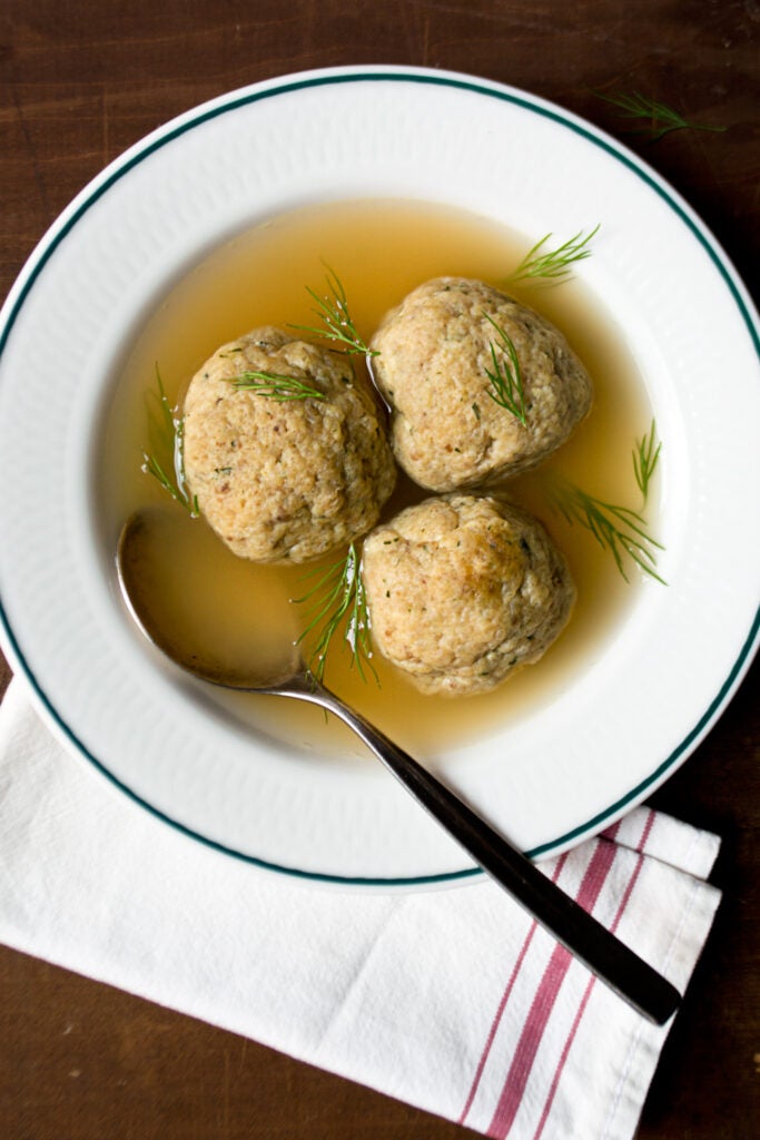 Aunt Gillies Matzo Ball Soup