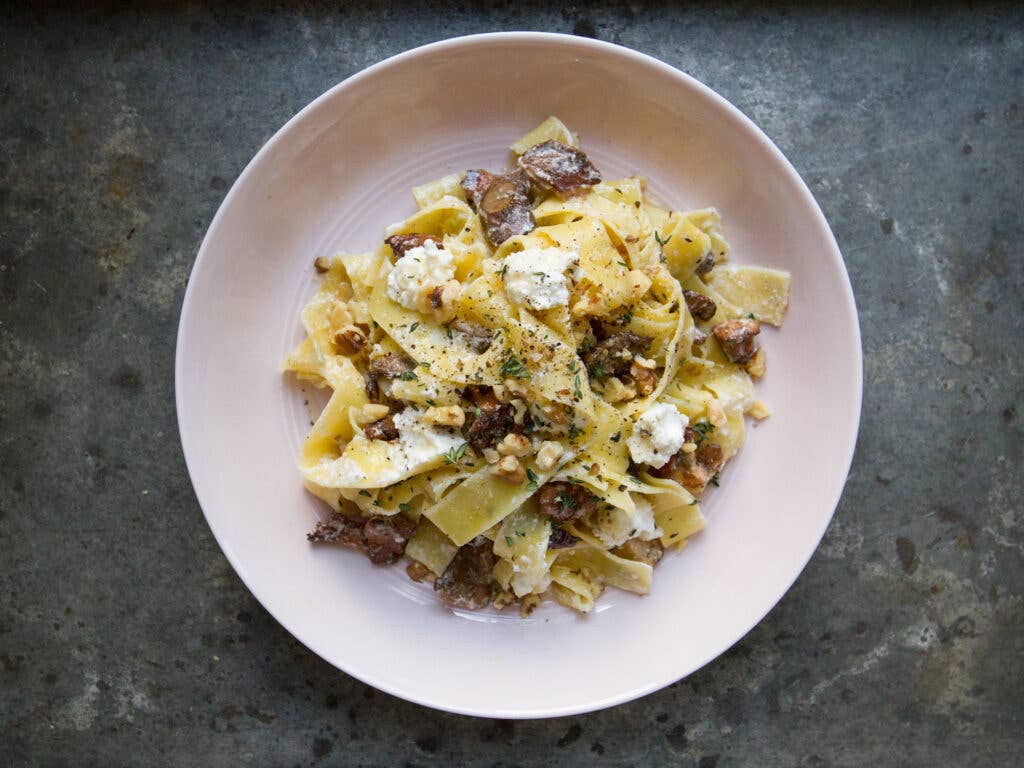 httpswww.saveur.comsitessaveur.comfilesimport20152015-03simple-weeknight-meal-mushroom-pappardelle_2000x1500.jpg