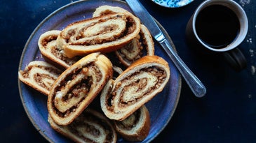 Pittsburgh-Style Nut Roll