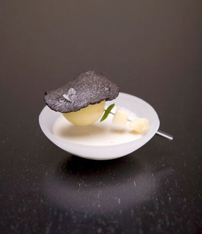 httpswww.saveur.comsitessaveur.comfilesimport2009images2009-03634-amuse-hot_pot2C_cold_pot_5_480.jpg