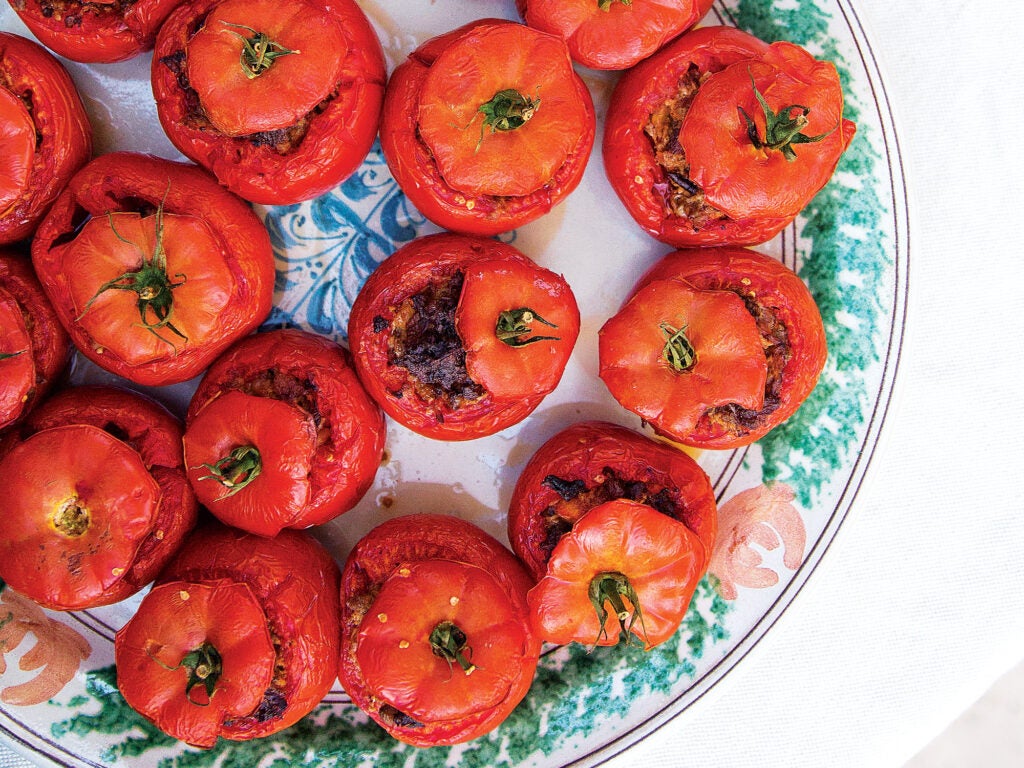 Pomidorai, įdaryti Foie Gras, Duck Confit ir voveraitėmis (Tomates Farcies)