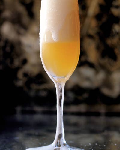 Friday Cocktails: 10 Celebratory Bubbly Cocktails