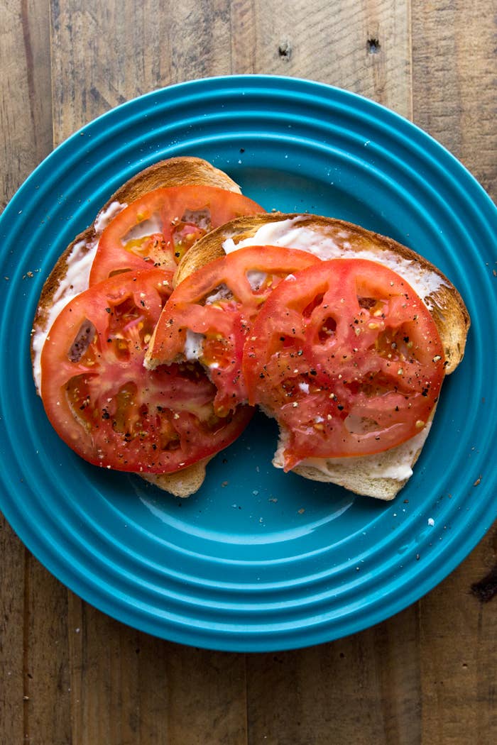 The Best Thing to Do With a Tomato? Put it in Some White Bread