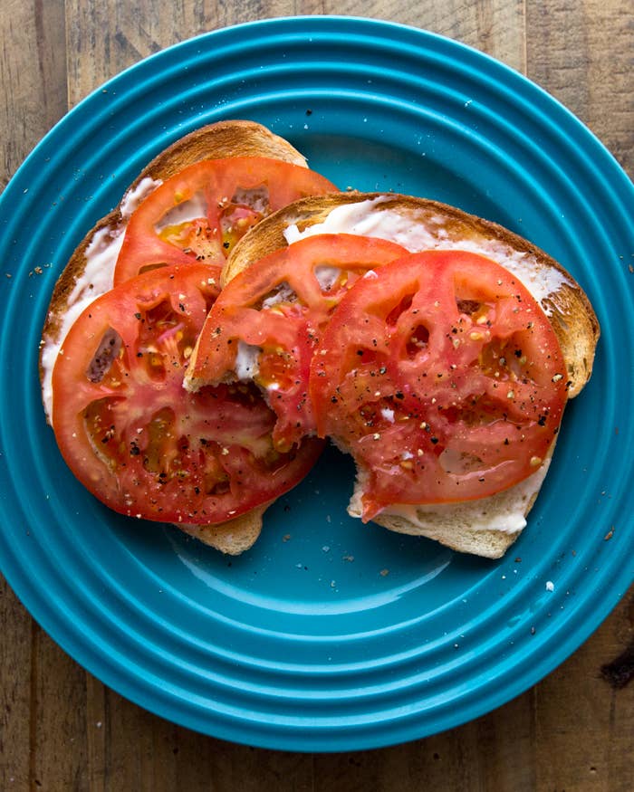 The Best Thing to Do With a Tomato? Put it in Some White Bread