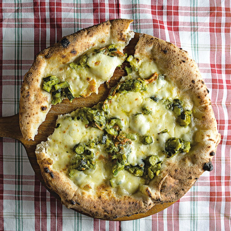 Pizza Noci e Zucchini (Walnut Pesto and Zucchini Pizza) | Saveur