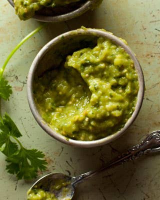 Green Salsa with Avocado (Salsa Verde con Aguacate)