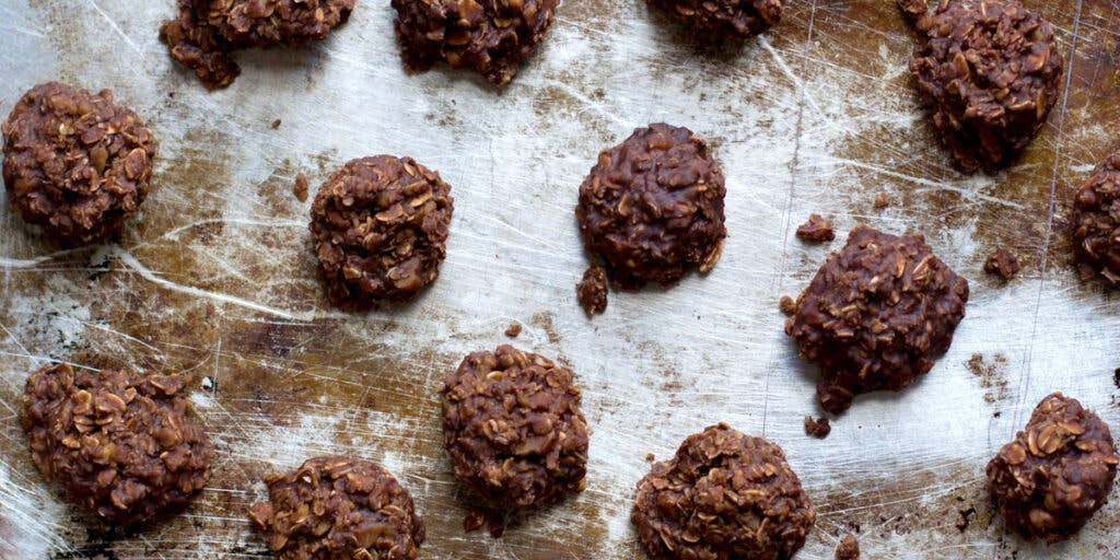 No-Bake Chocolate-Oat Cookies