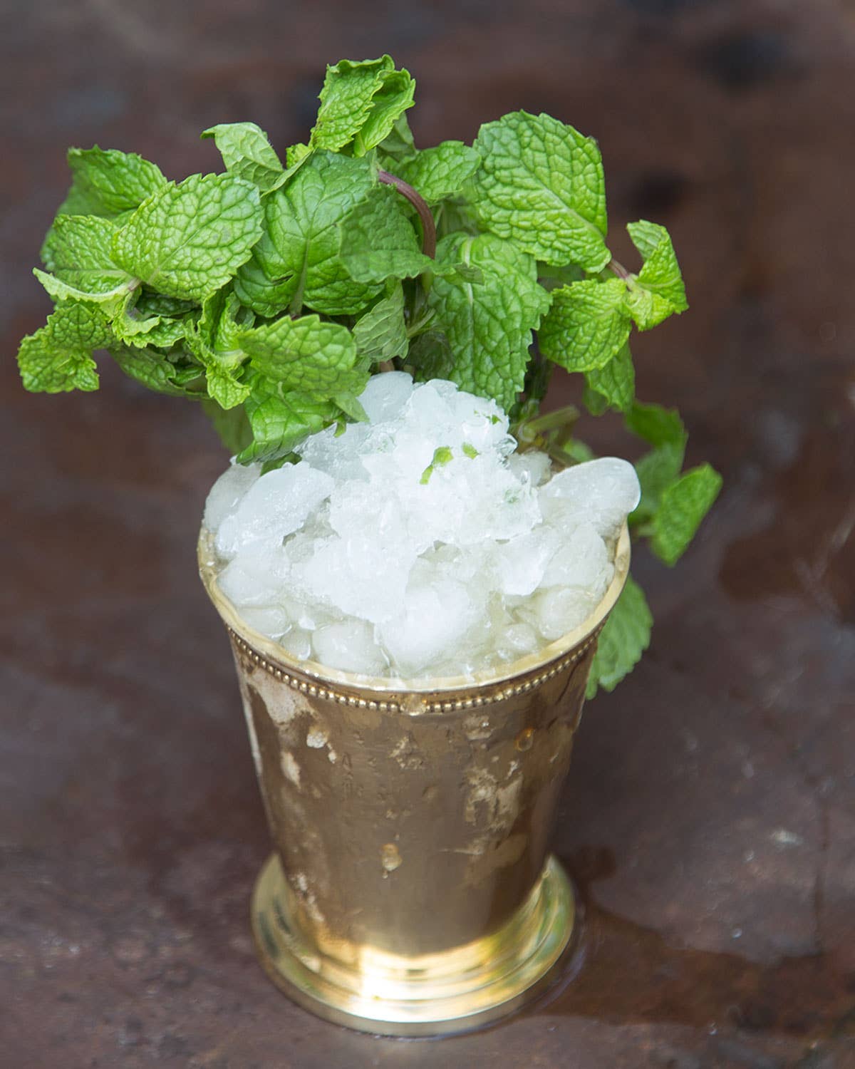 The Right Way to Make a Mint Julep