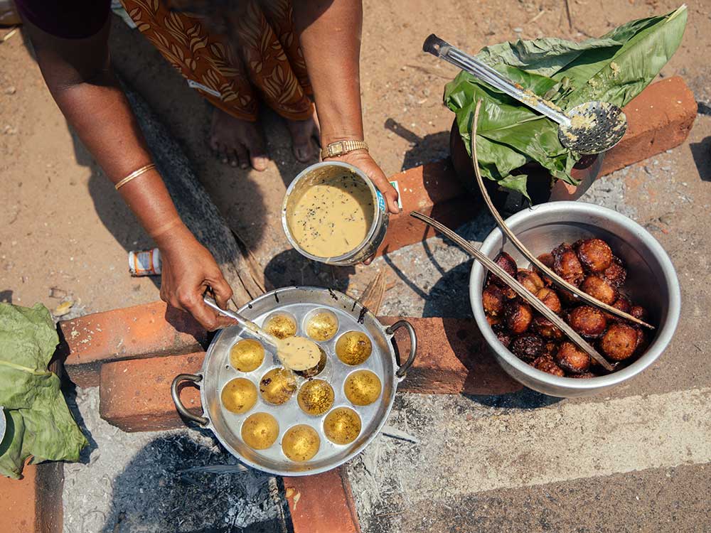 Indian Fried Banana Dumplings (Unniyappam)