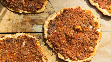Turkish Flatbread with Lamb and Tomatoes (Lahmacun)