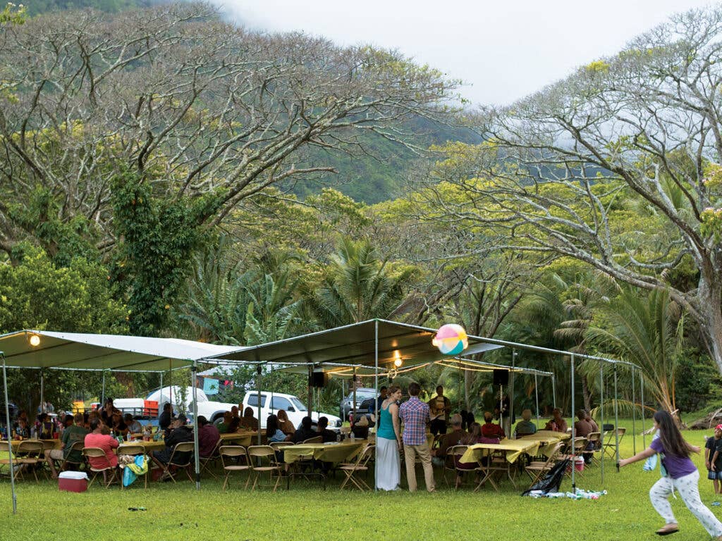 A Hawaiian dinner gathering