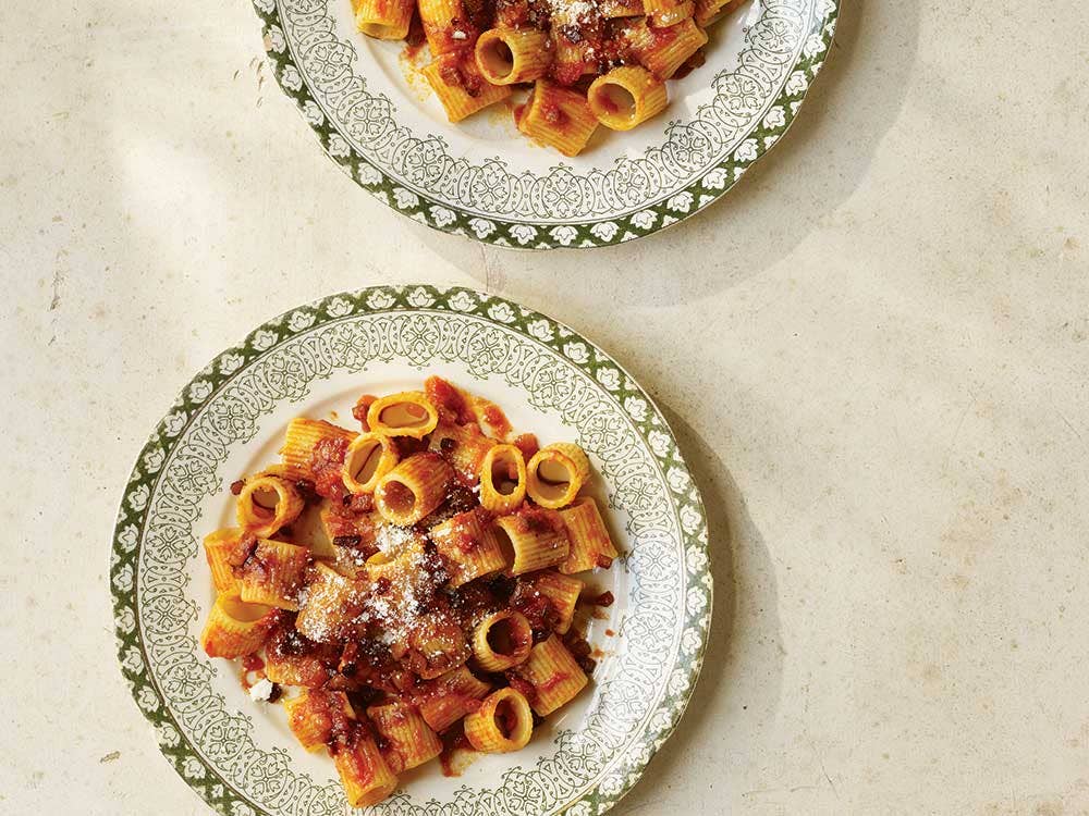 Mezze Maniche All’Amatriciana a Modena