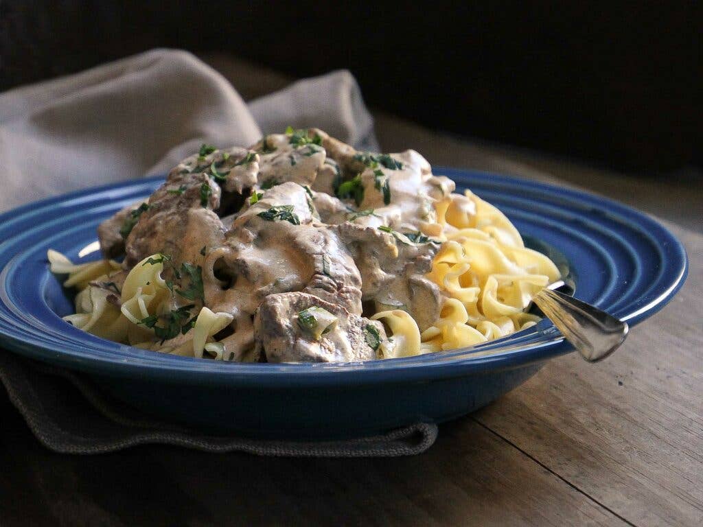 httpswww.saveur.comsitessaveur.comfilesswm-beef-stroganoff-2_2000x1500.jpg