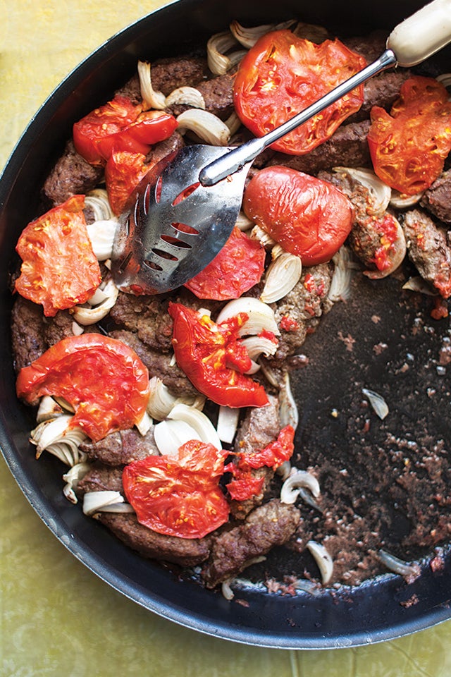 Kefta bil Sayniyeh (Lebanese Spiced Lamb Patties)