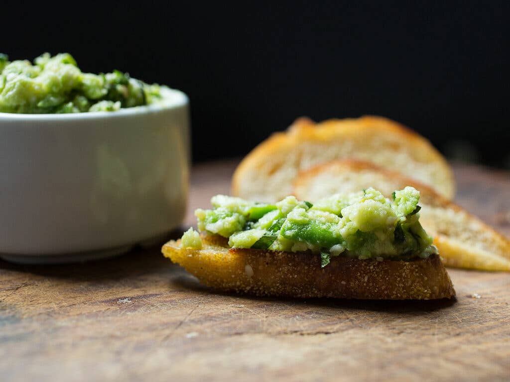 Fava Pesto