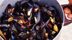 Steamed Mussels with Bayonne Ham