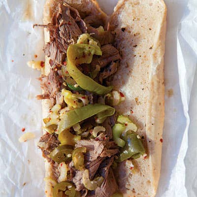 httpswww.saveur.comsitessaveur.comfilesimport2011images2011-037-Italian-Beef-Sandwich-400&#215;400.jpg