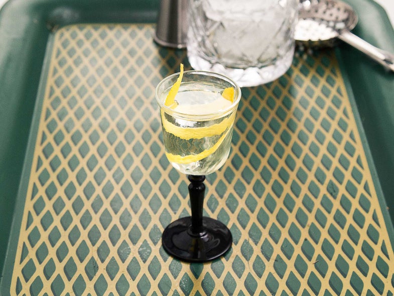 Gin tiny cocktail