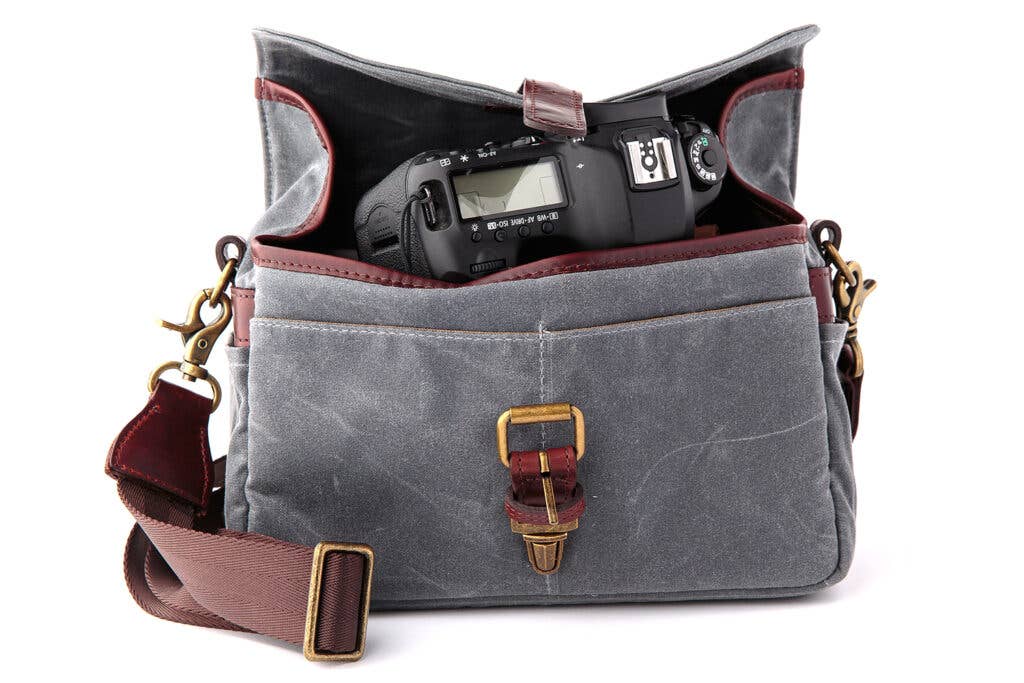 Messenger camera bag