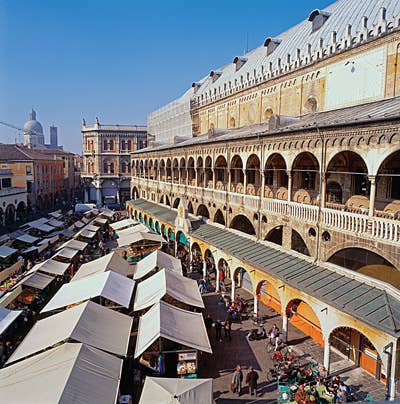 Great Markets in Italy