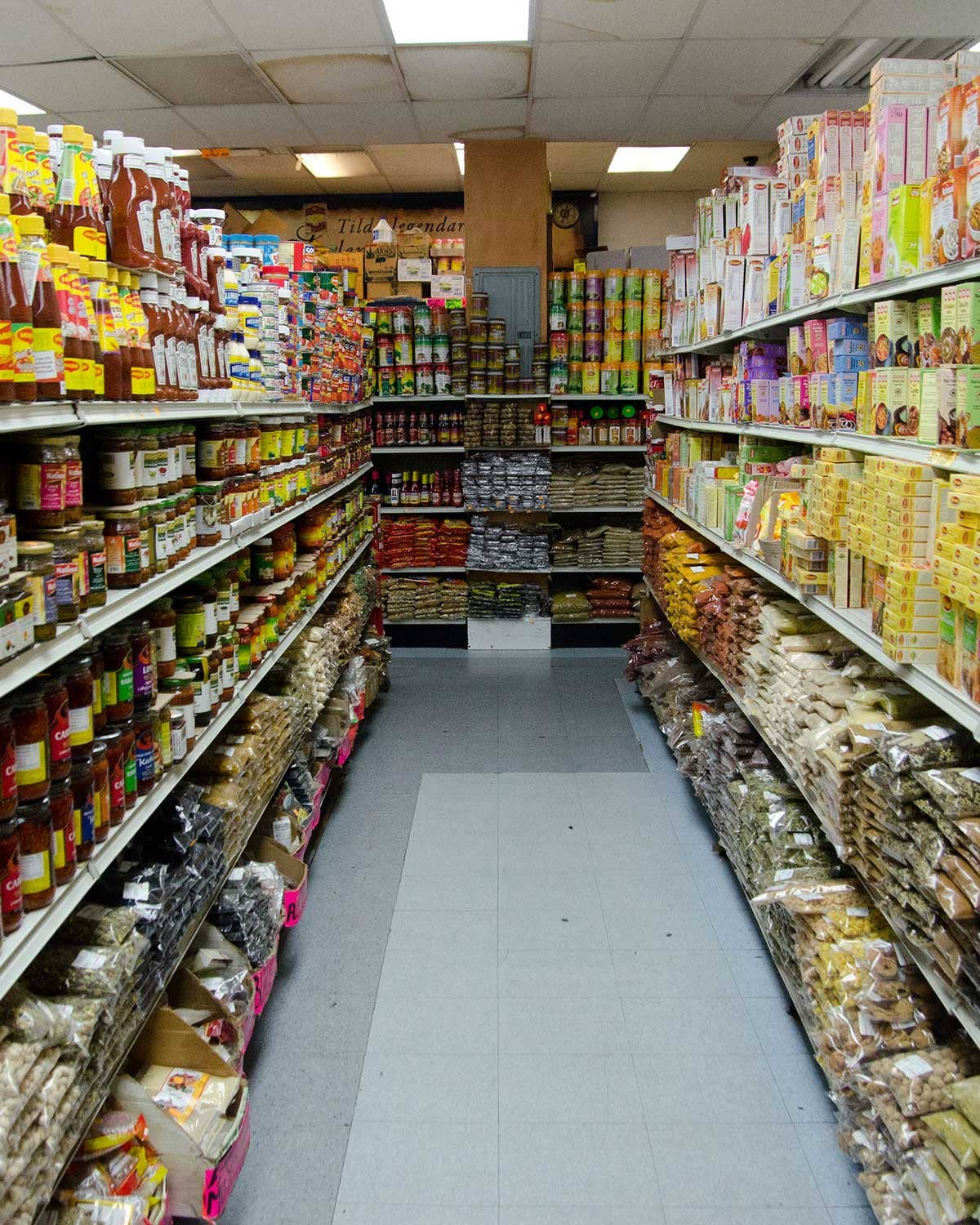 Refugee-Run Grocery Stores Are Turning American Food Deserts Green